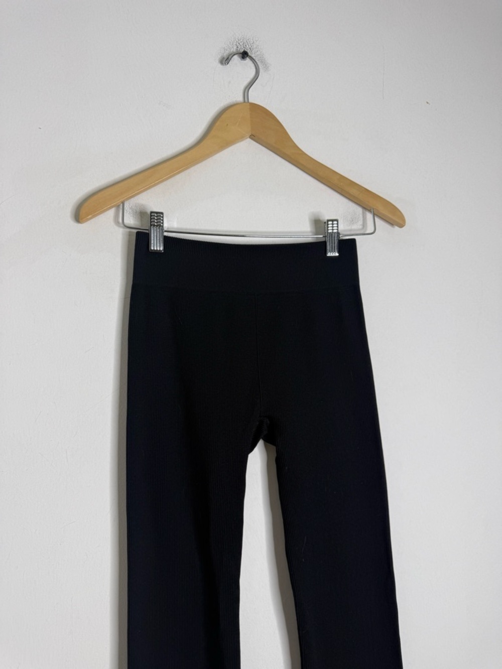 Fabletics Ribbed Black Split Hem Leggings Size Small High Rise Stretch - Picture 4 of 7